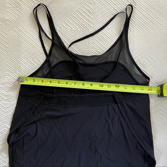 Lululemon flowy tank - Picture 4 of 6